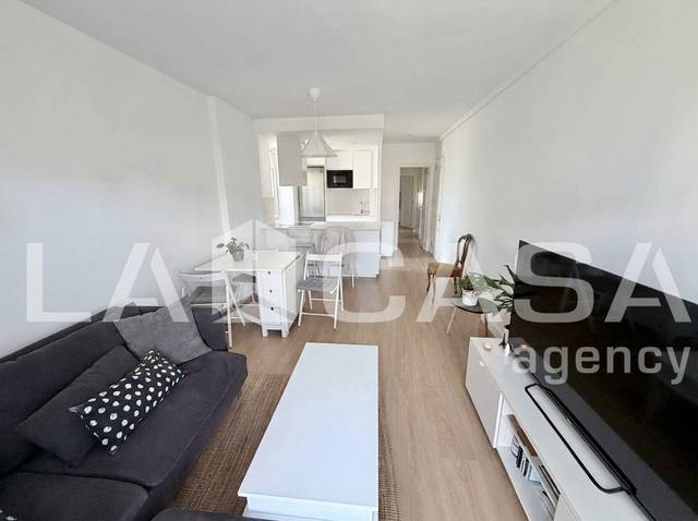 Piso en Venta en La Verneda i la Pau