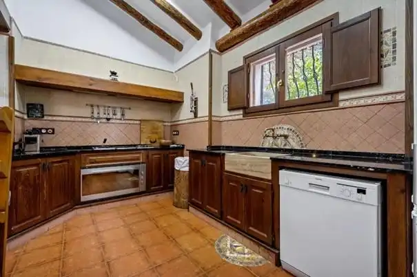 Cocina de Finca rústica en venta en Querol con Calefacción, Jardín privado y Terraza