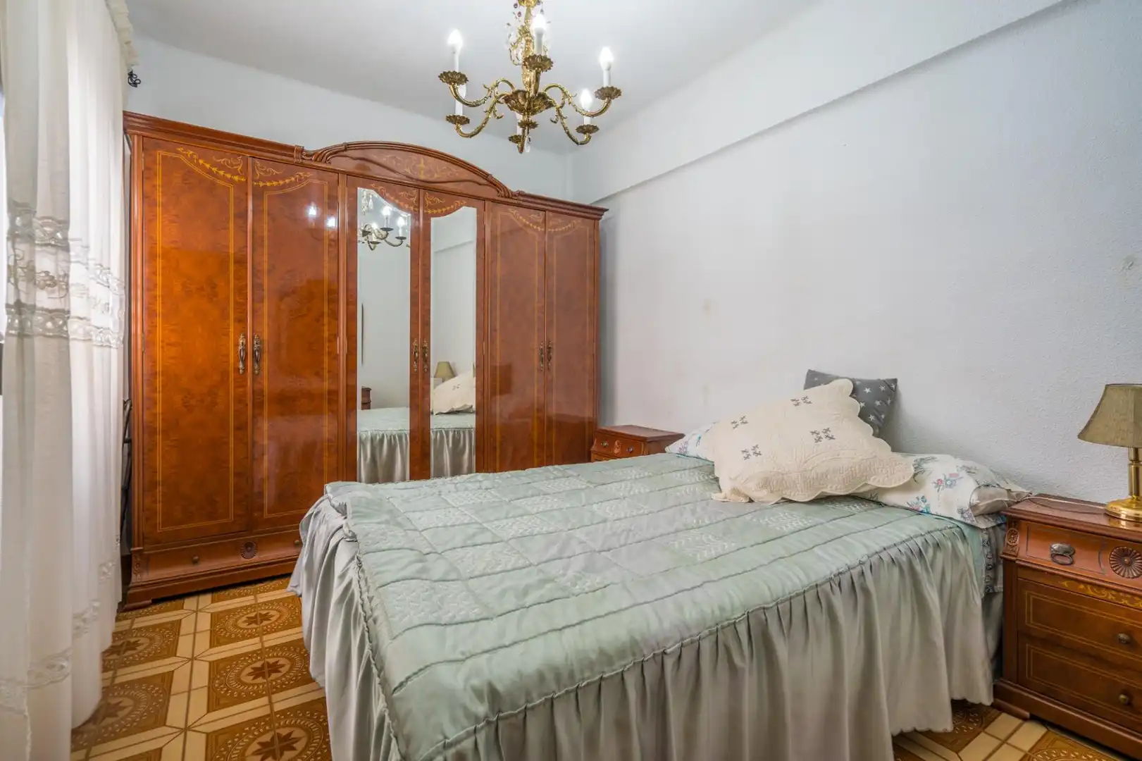 Bedroom of Apartments for sale in Valencia  with Air Conditioner