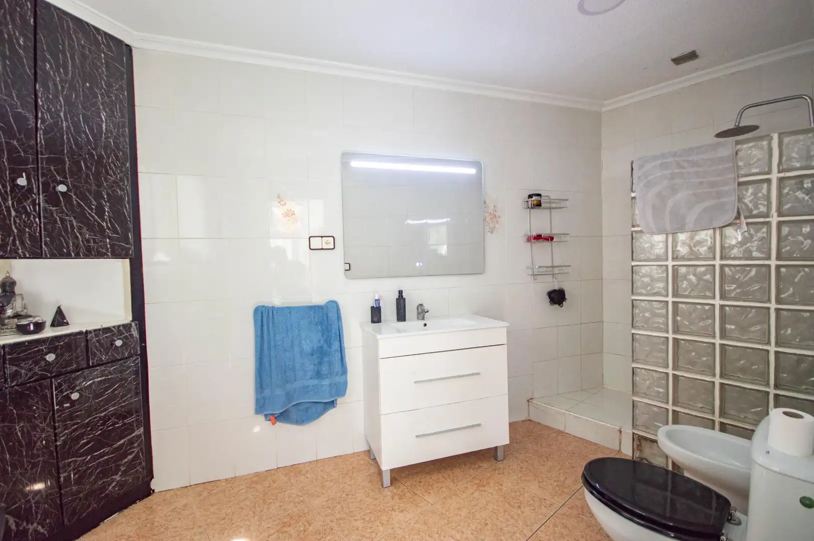 Baño de Casa o chalet en venta en Elda con Aire acondicionado, Terraza y Balcón