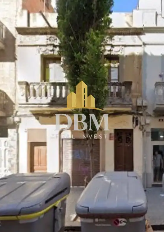 Vista exterior de Edificio en venta en Barcelona