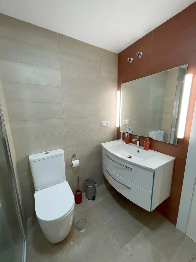 Bathroom of Flat for sale in Torremolinos  with Air Conditioner, Terrace and Community pool