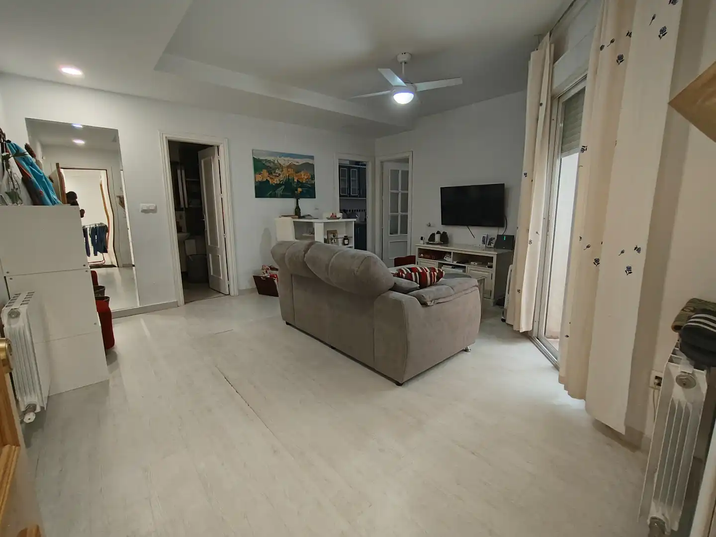 Sala de estar de Piso en venta en La Zubia con Aire acondicionado, Parquet y Amueblado