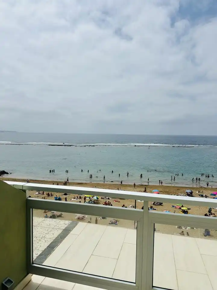 Exterior view of Study for rent in Las Palmas de Gran Canaria  with Air Conditioner, Terrace and Furnished