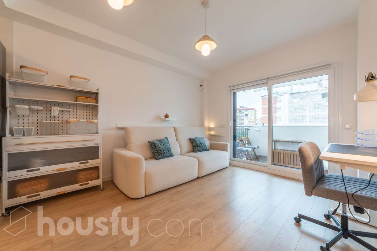 Living room of Flat to rent in Málaga Capital  with Air Conditioner, Heating and Parquet flooring