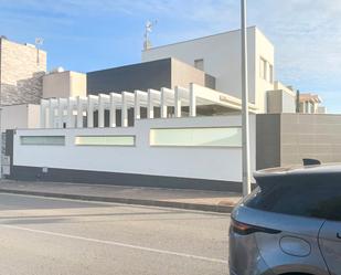 Exterior view of House or chalet for sale in Pilar de la Horadada  with Air Conditioner, Heating and Private garden