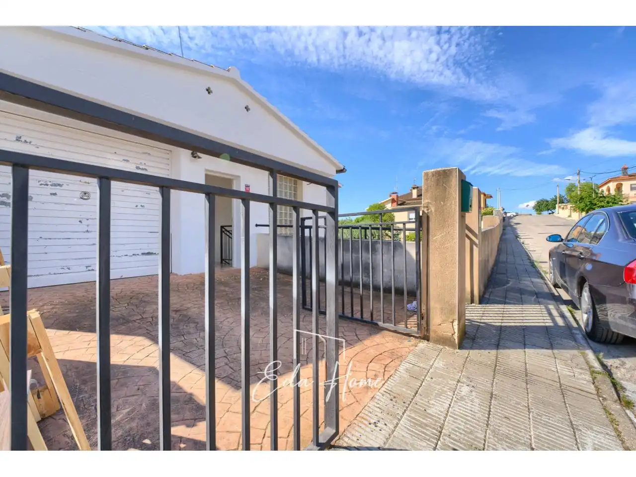 Vista exterior de Casa o chalet en venta en La Bisbal del Penedès con Aire acondicionado, Calefacción y Jardín privado