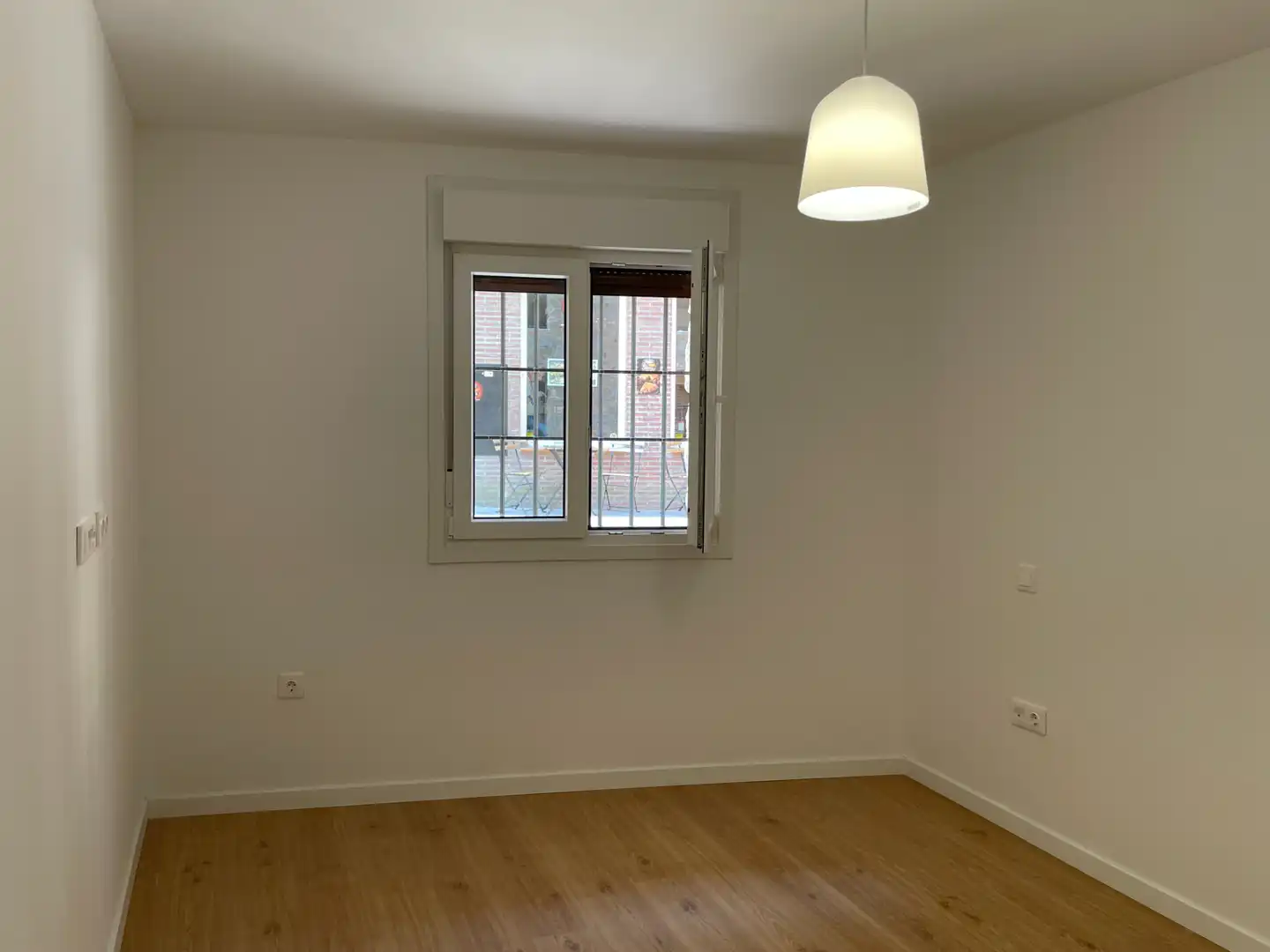 Habitación de Planta baja de alquiler en San Agustín del Guadalix con Calefacción, Horno y Lavadora