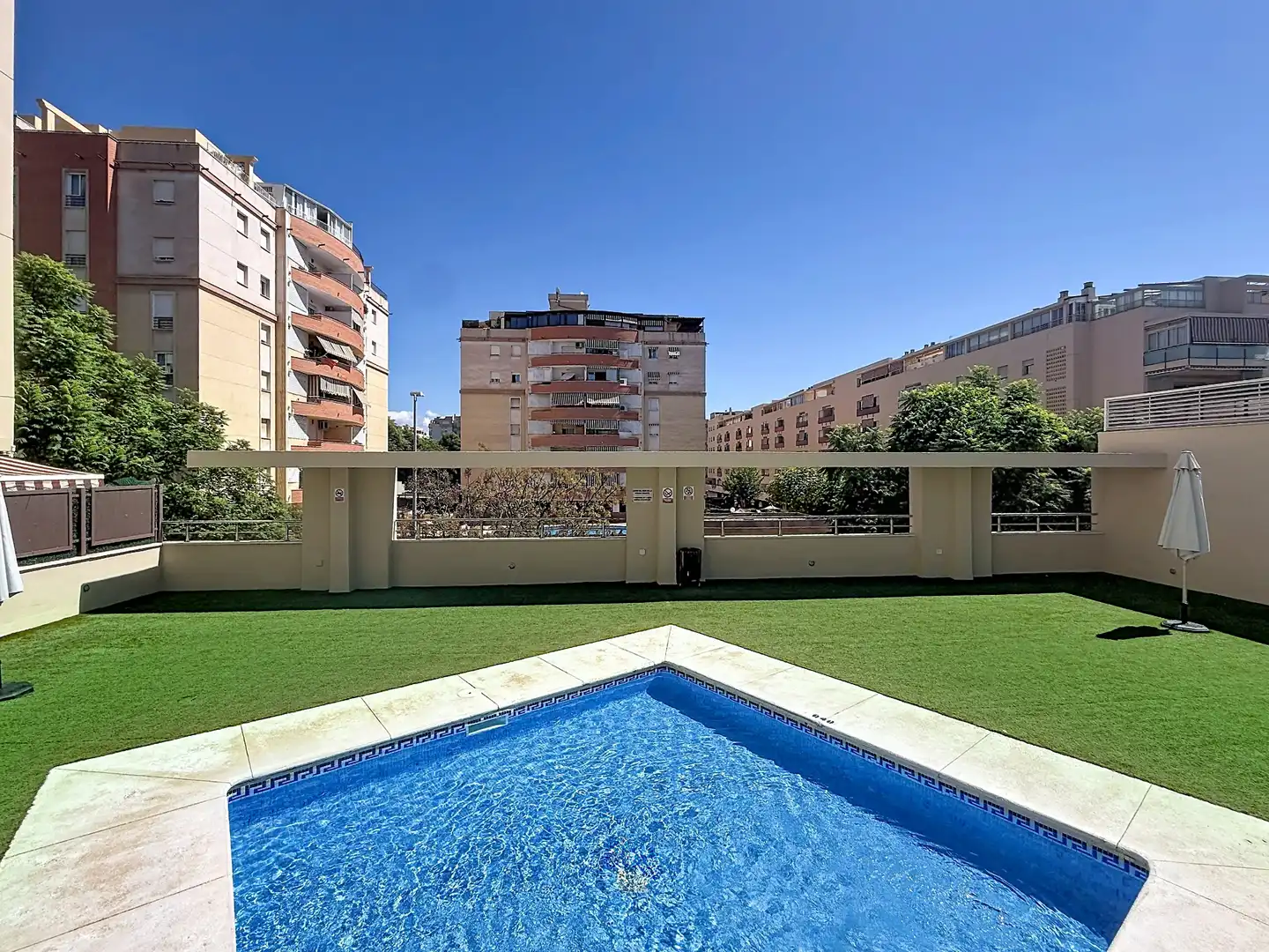 Pis amb piscina de lloguer a Calle Franz Kafka, imagen 19