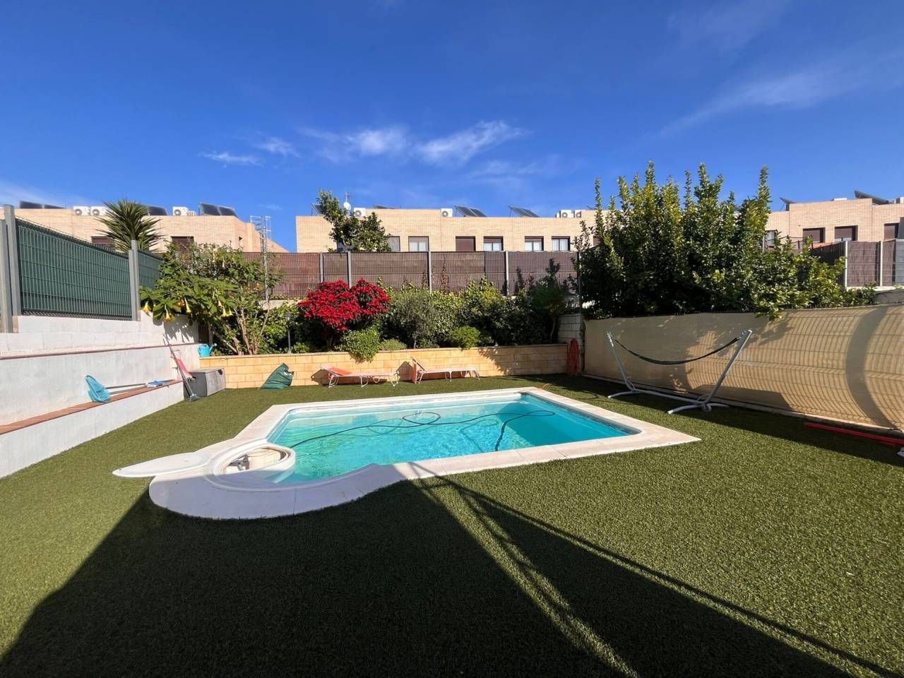 Swimming pool of Single-family semi-detached for sale in Vilanova i la Geltrú  with Private garden, Terrace and Swimming Pool
