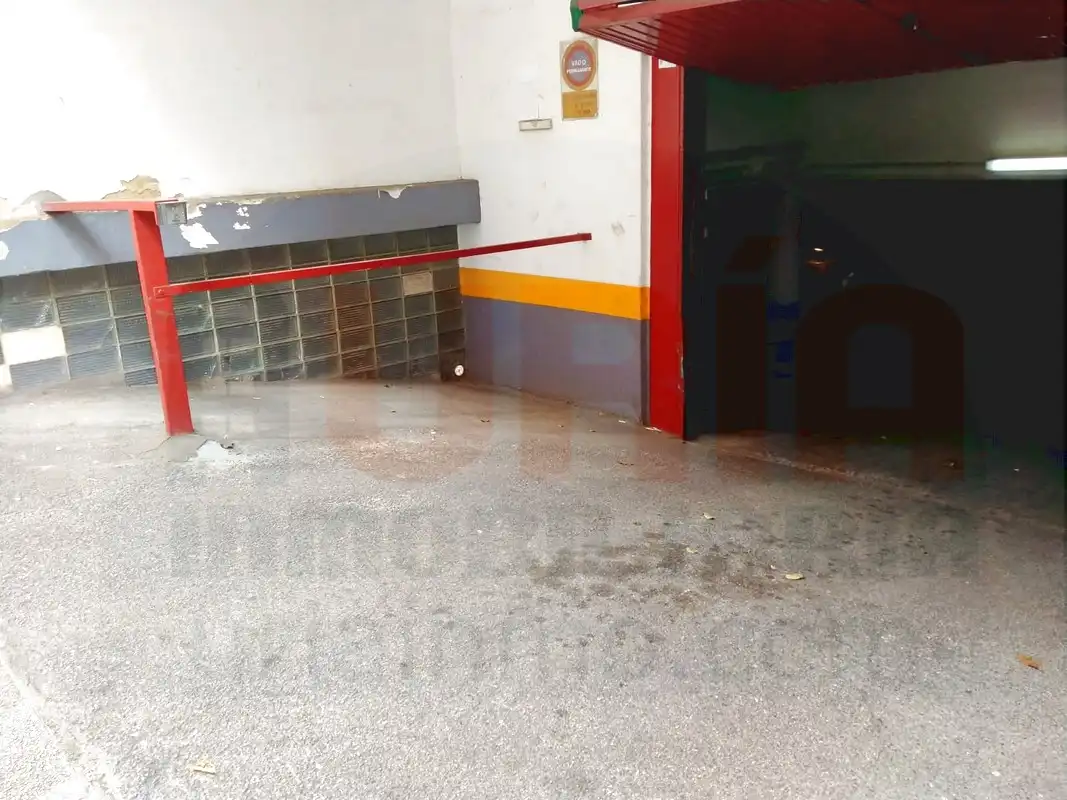 Einzelparkplatz mit Aufzug zum Verkauf in Calle Facetos 8, imagen 8