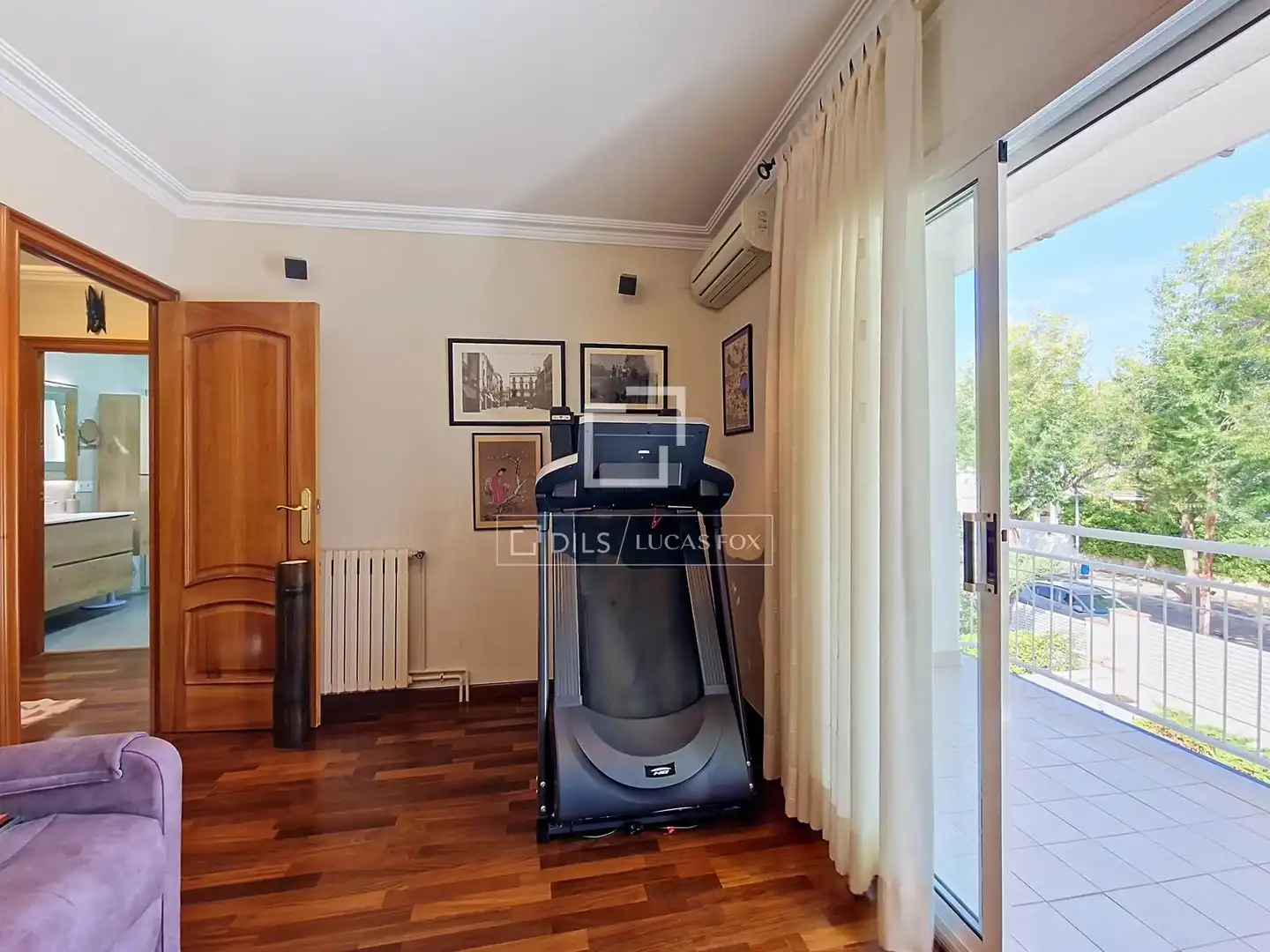 Houses for sale in Vilanova i la Geltrú  with Air Conditioner, Heating and Private garden