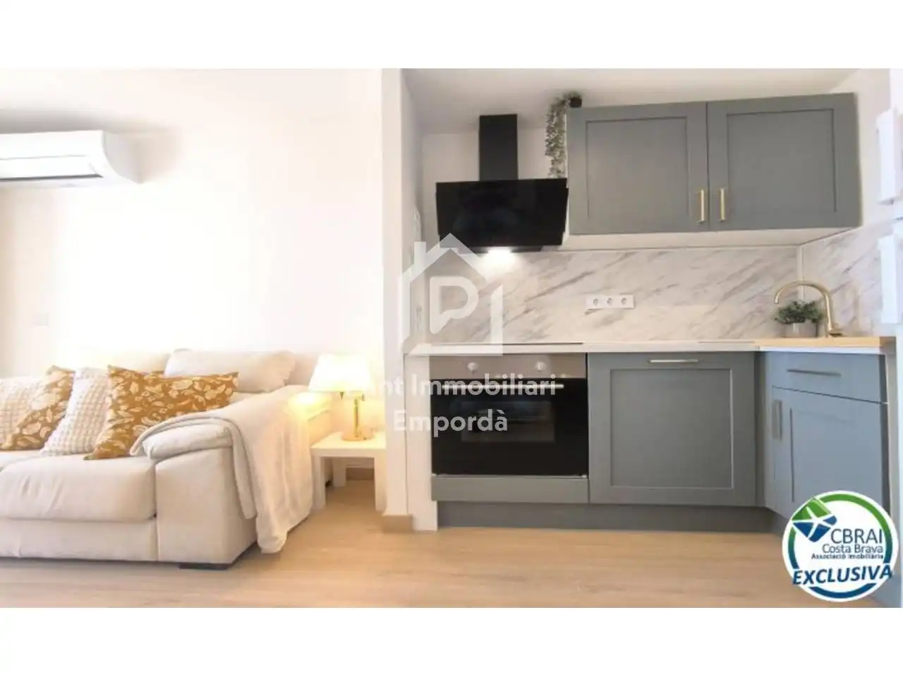 Apartament amb terrassa en venda a Sector Delta Muga, imagen 3