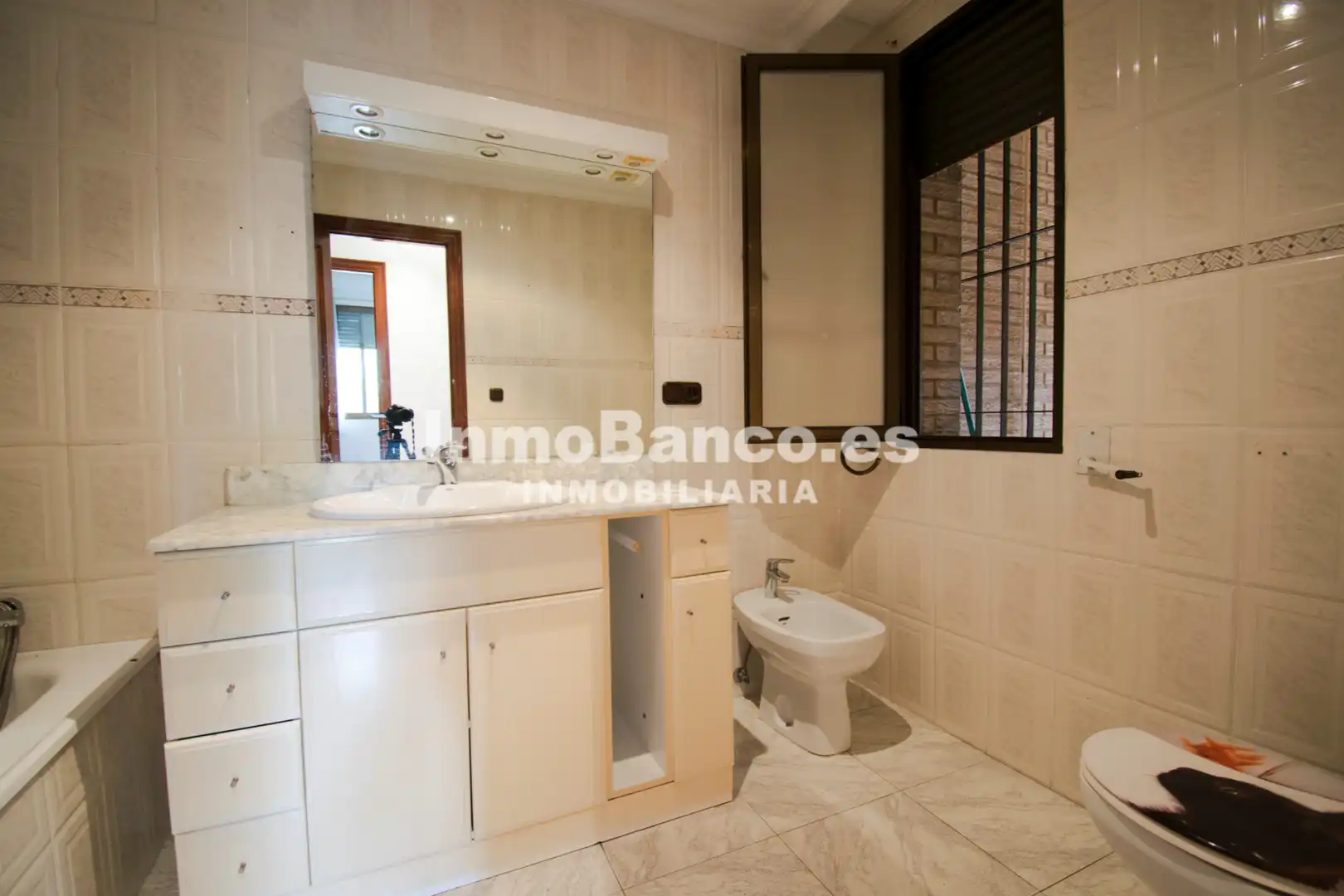 Baño de Casa o chalet en venta en Chiva con Aire acondicionado, Calefacción y Jardín privado