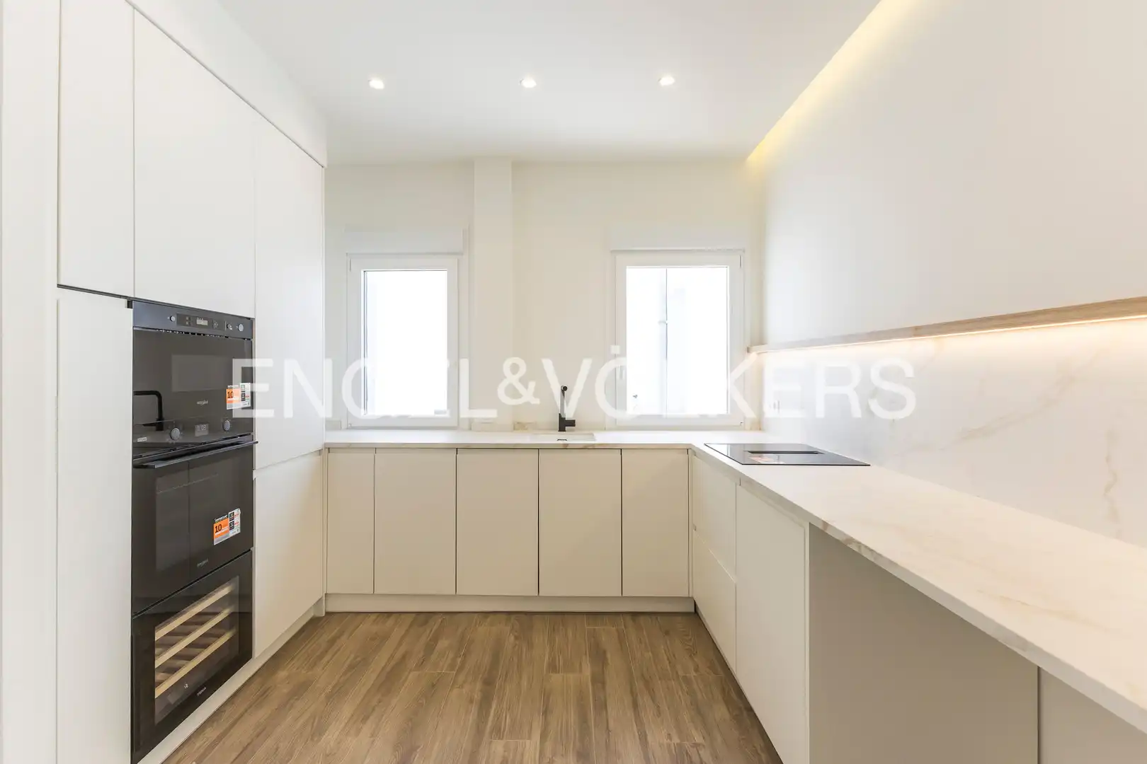 Kitchen of Flat for sale in Madrid  with Air Conditioner and Heating