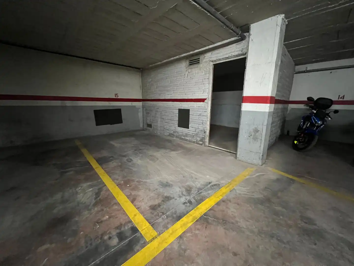 Parking of Garage for sale in Manresa