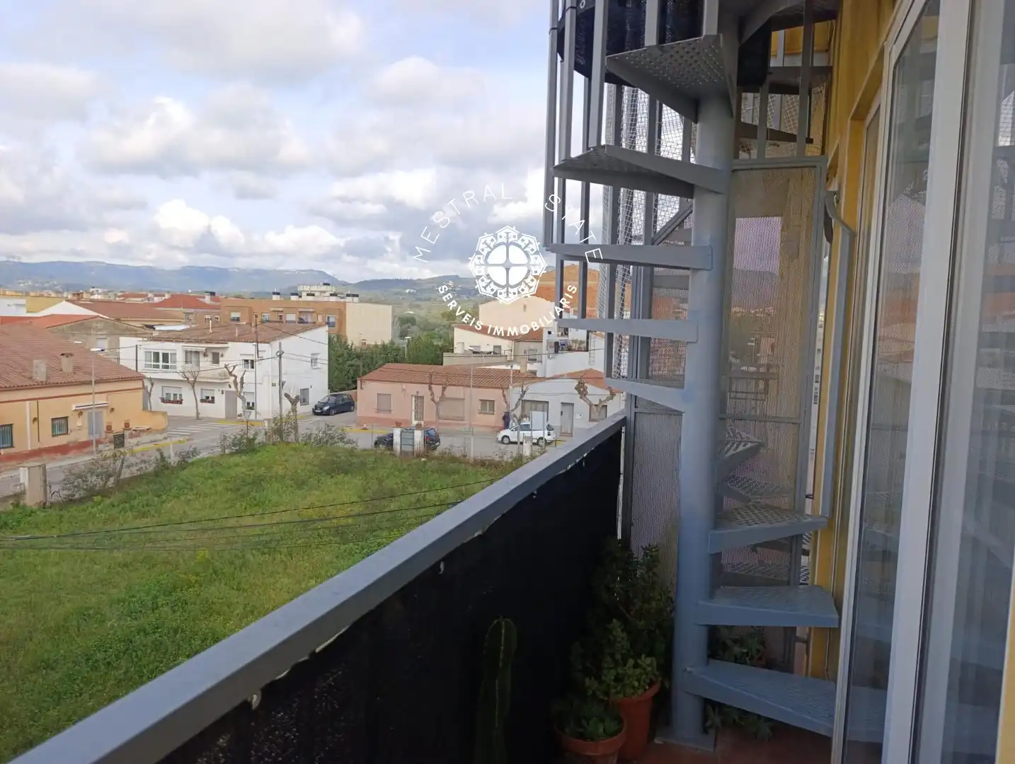 Terrassa de Pis en venda en Montbrió del Camp amb Calefacció, Terrassa i Traster