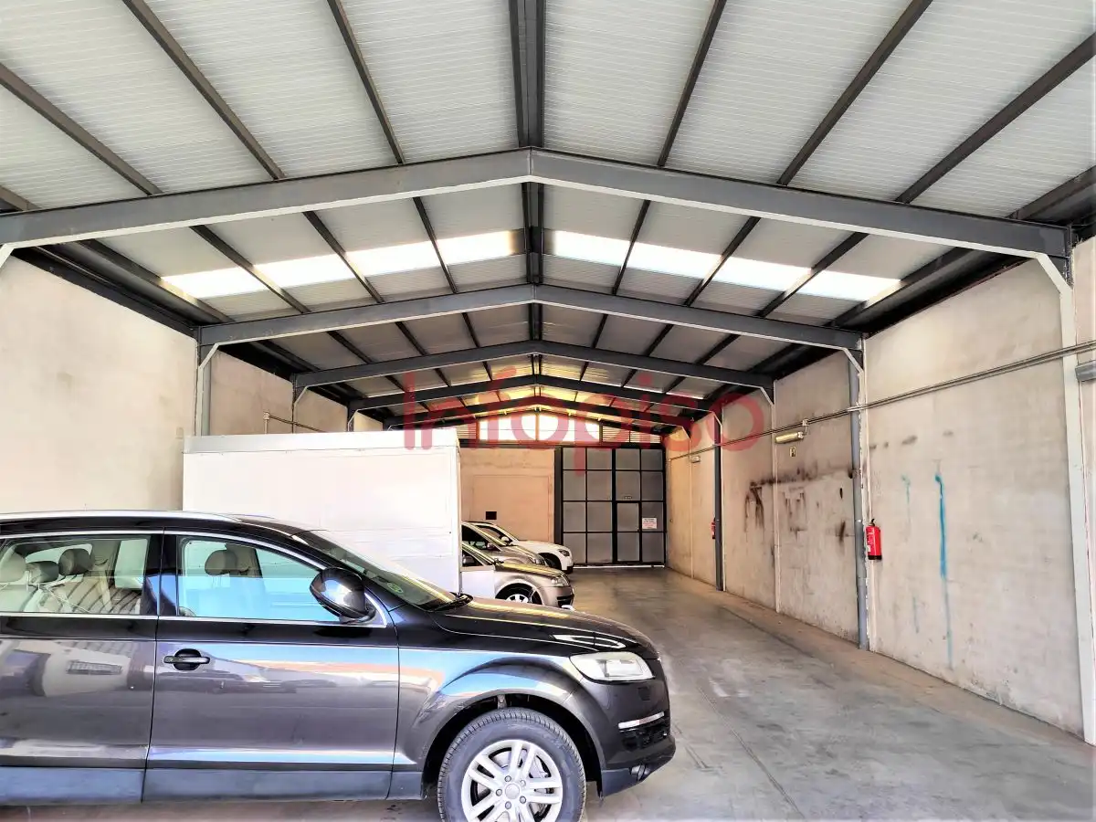 Nau industrial en venda a Valdepeñas, imagen 2