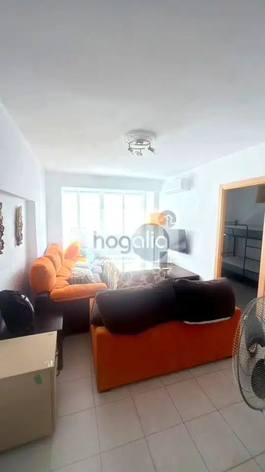 Sala de estar de Piso de alquiler en Sevilla con Aire acondicionado y Amueblado