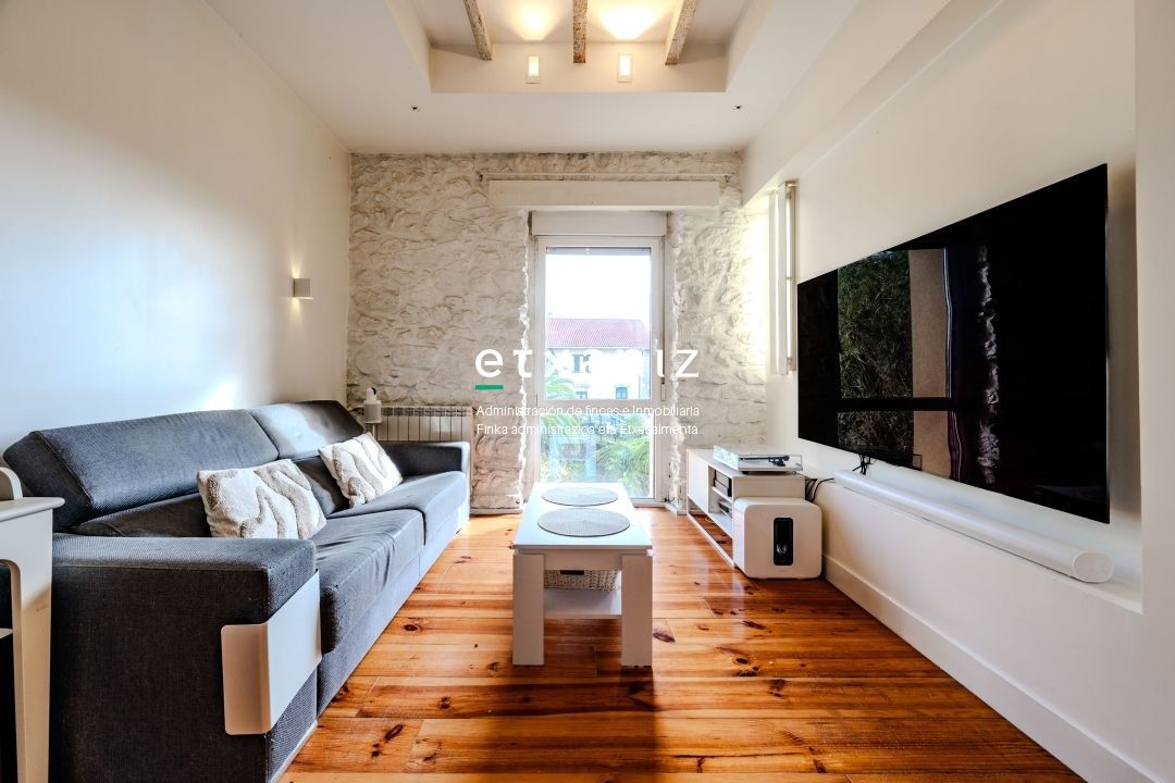 Living room of Flat for sale in Donostia - San Sebastián   with Heating
