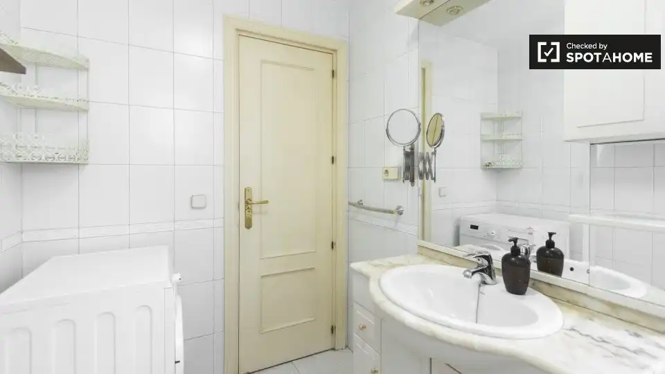 Habitació a Madrid, Madrid