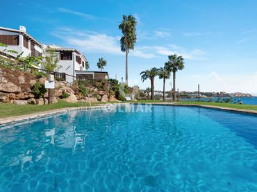 Adossat amb piscina en venda a Costa Natura
