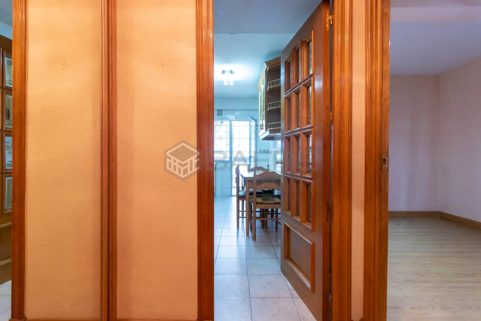 Piso en venta en Madrid con Calefacción y Terraza
