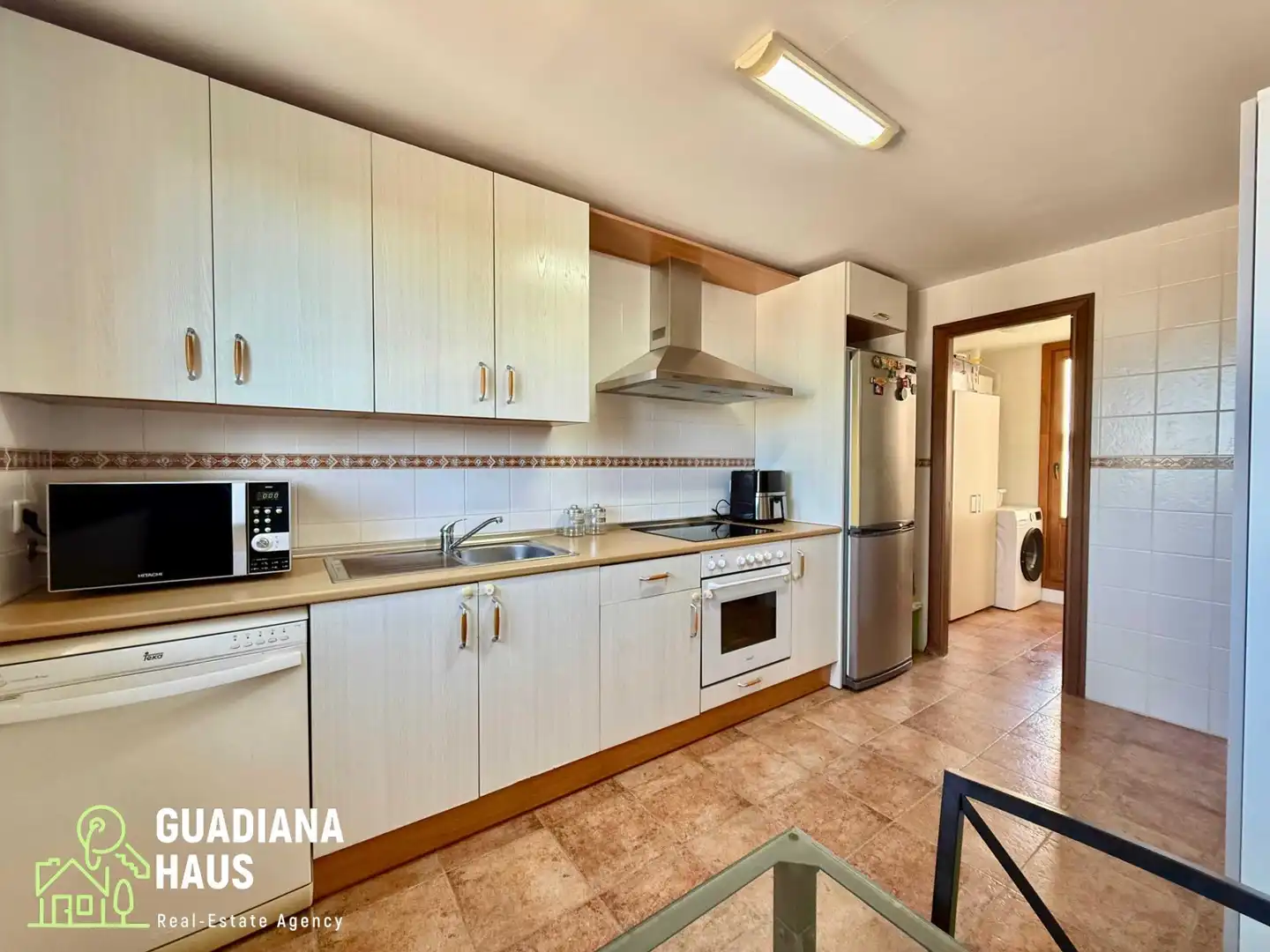 Terraced house with pool for sale in Avenida BLASCO IBAÑEZ 22, imagen 9