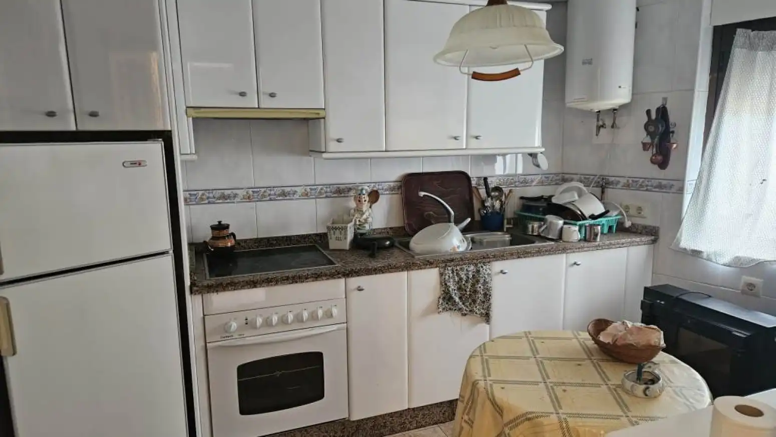 Kitchen of Houses for sale in Vega de Tirados  with Balcony
