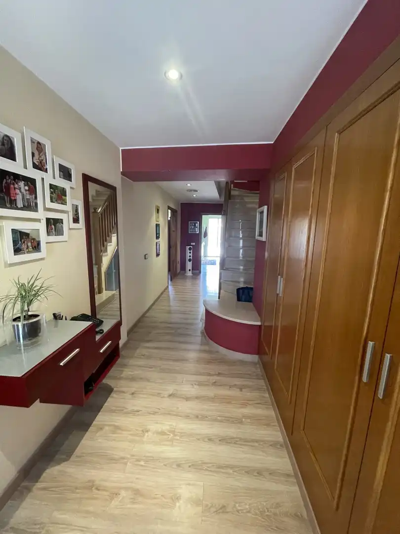 Casa adosada en venta en Porqueres con Aire acondicionado, Terraza y Balcón