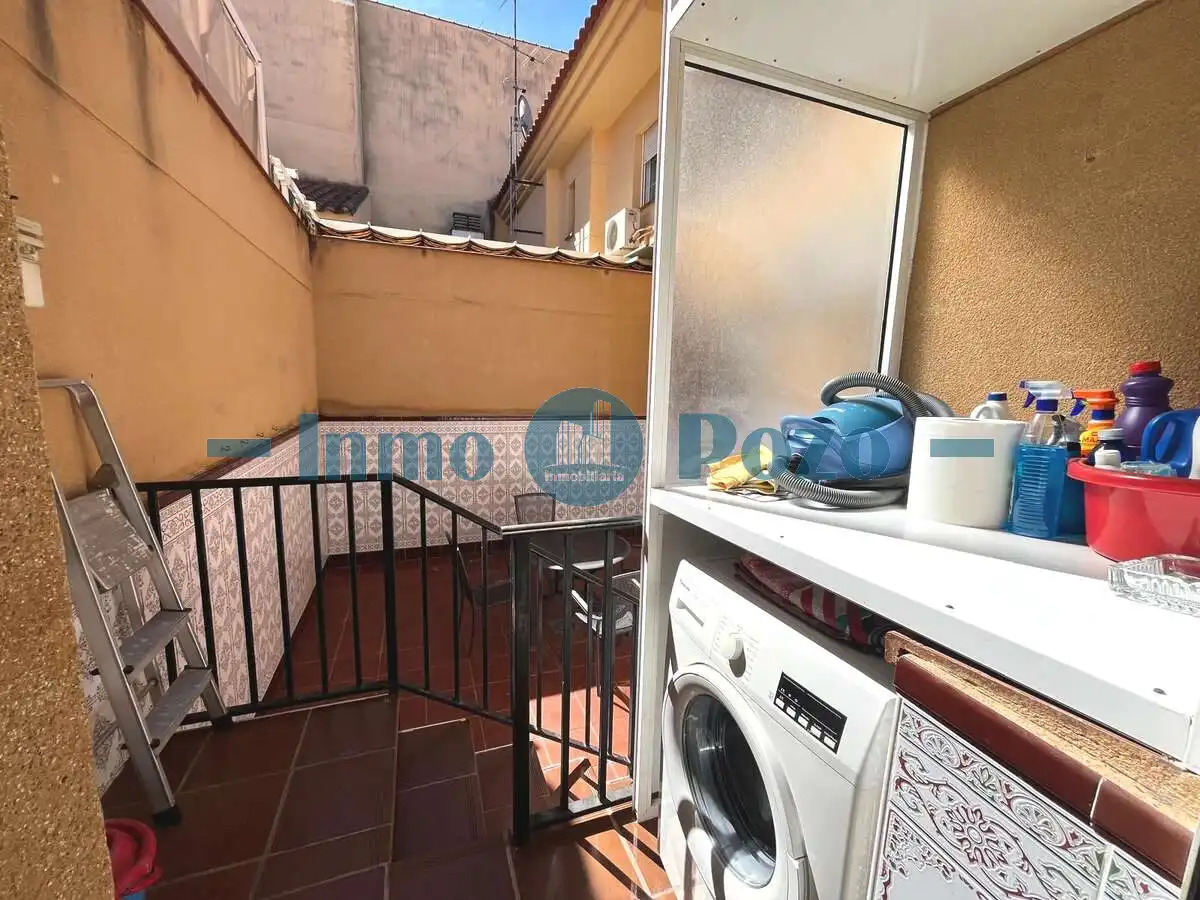 Terrasse von Maisonette zum Verkauf in Almendralejo mit Abstellraum und Möbliert