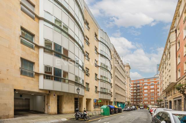 Oficina en Alquiler en Barraincúa Kalea en Abandoibarra - Guggenheim