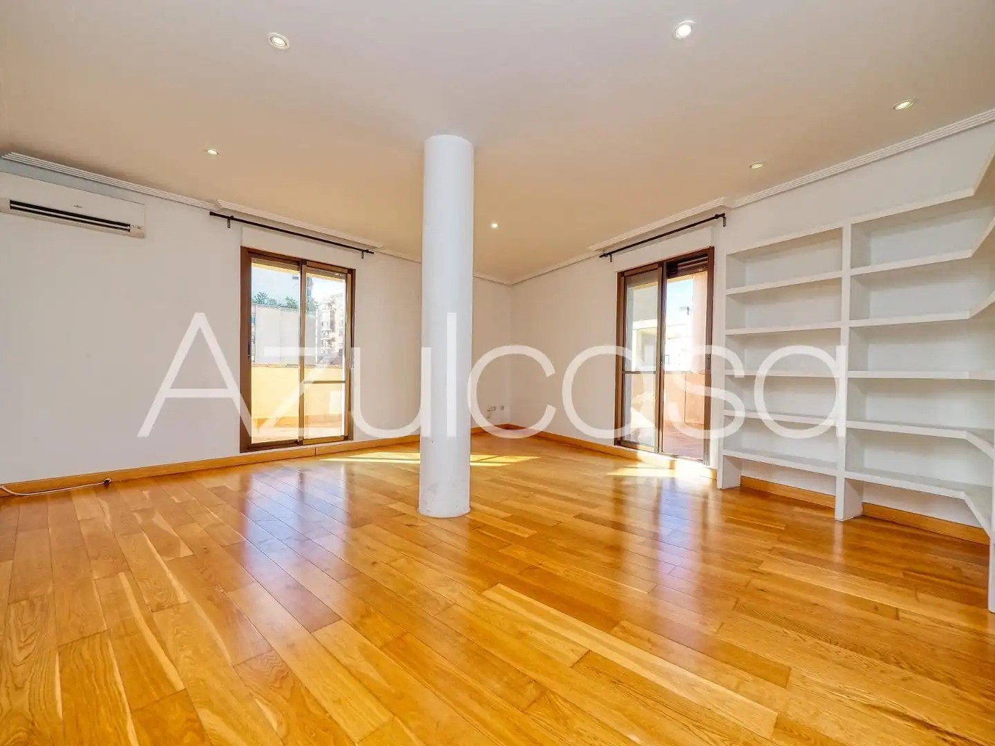Sala d'estar de Àtic en venda en Alicante / Alacant amb Aire condicionat, Parquet i Terrassa