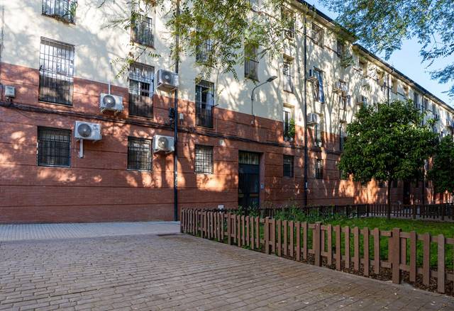 Piso en Venta en Calle Petrarca en El Cerro