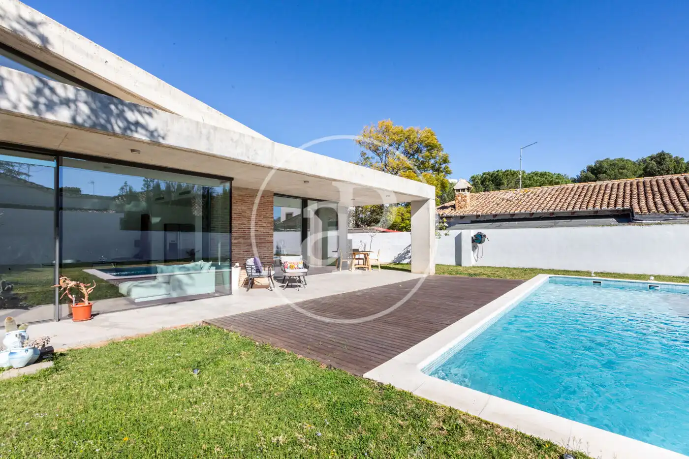 Swimming pool of Houses for sale in L'Eliana  with Air Conditioner, Heating and Private garden