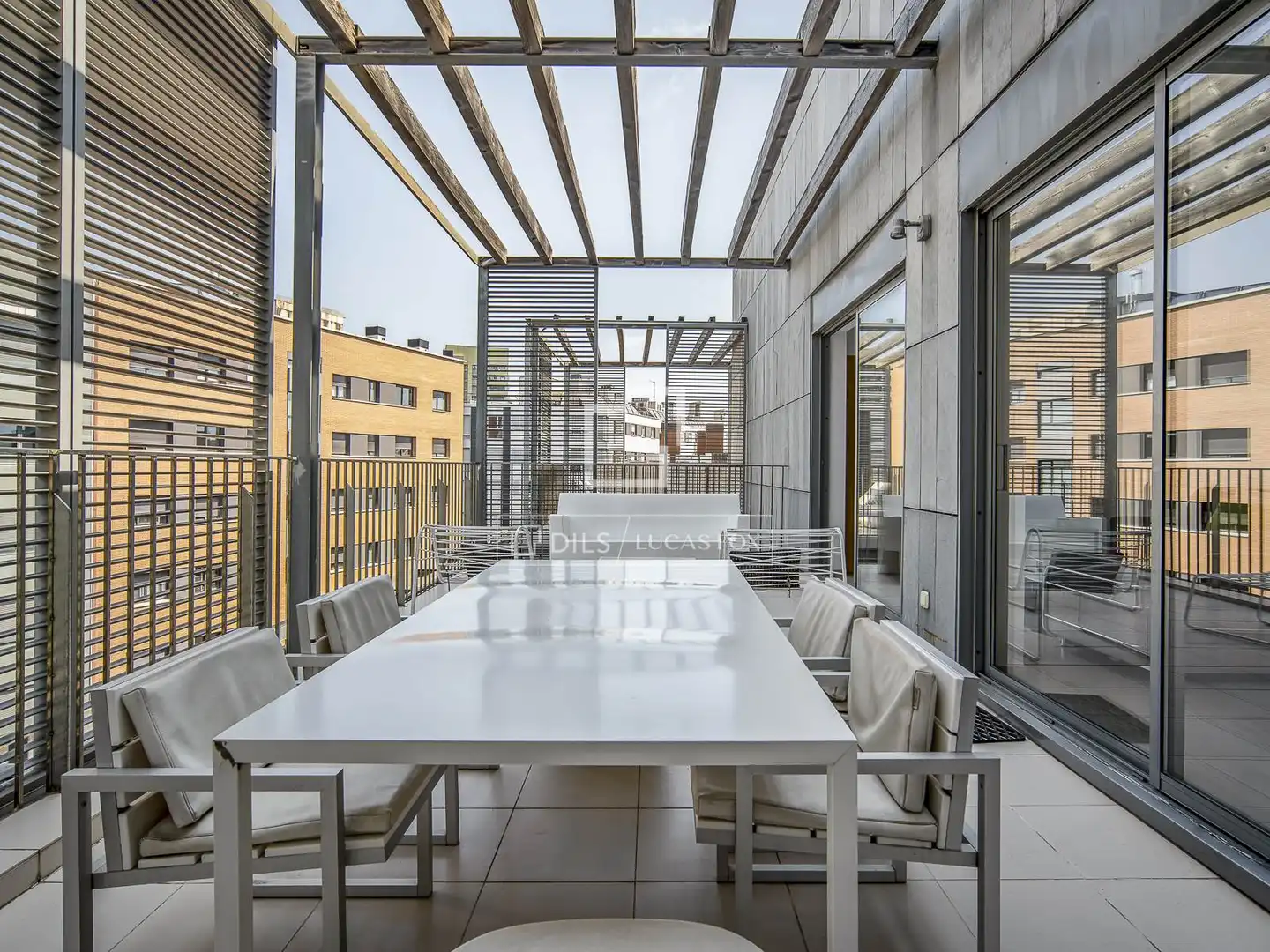 Terrasse von Dachboden zum Verkauf in Barcelona mit Klimaanlage, Heizung und Terrasse