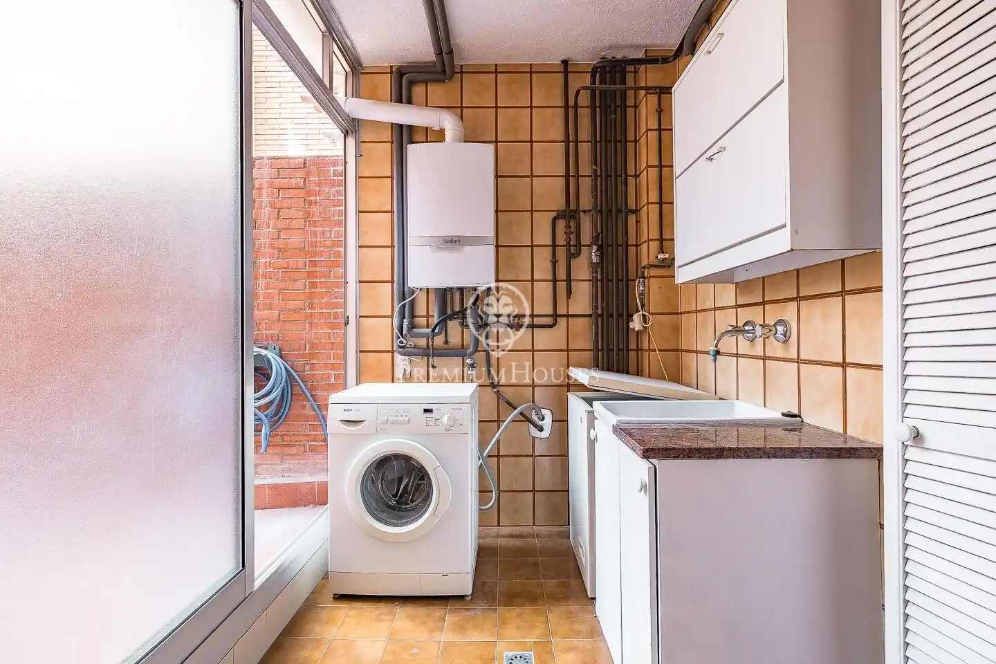 Cocina de Piso en venta en Barcelona con Calefacción y Terraza