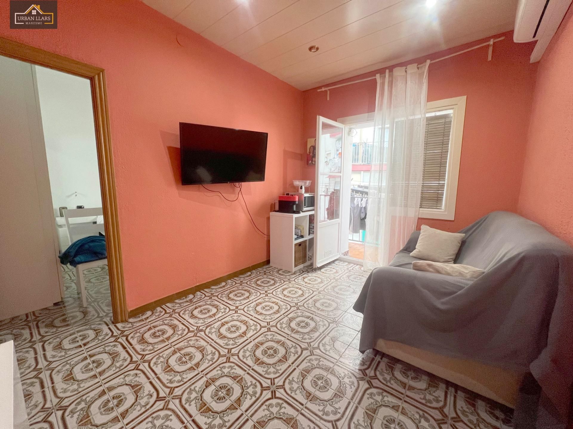 Sala d'estar de Àtic en venda en Badalona amb Aire condicionat, Terrassa i Balcó