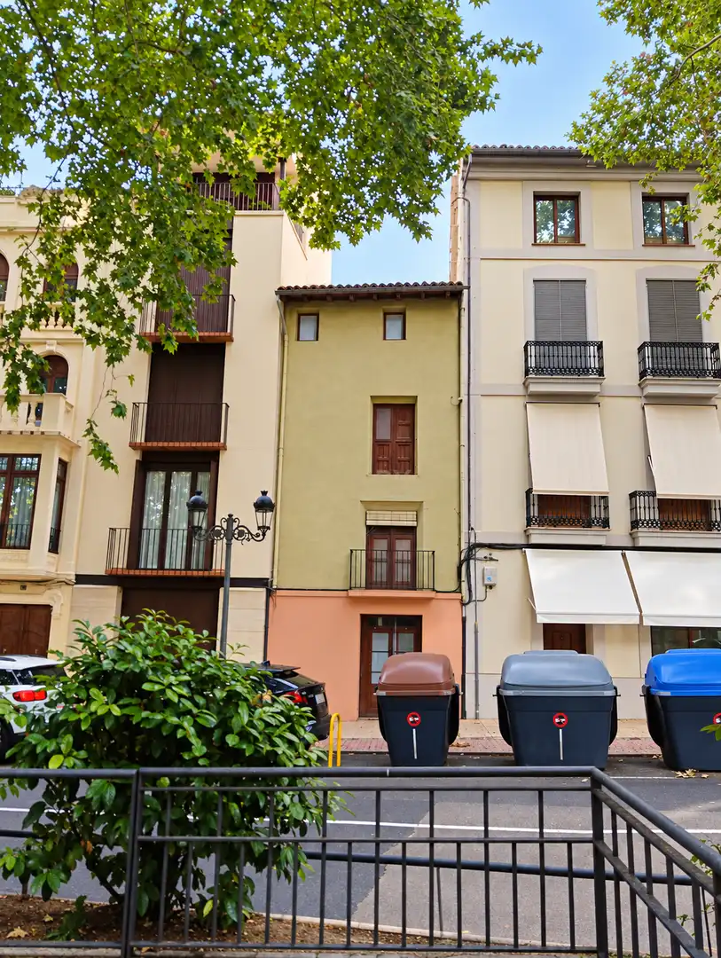 Casa con terraza en venta en Plaça de la Bassa, 25, 46800 Xàtiva, Valencia, Spain