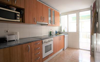 Kitchen of Flat for sale in  Zaragoza Capital  with Heating, Parquet flooring and Terrace