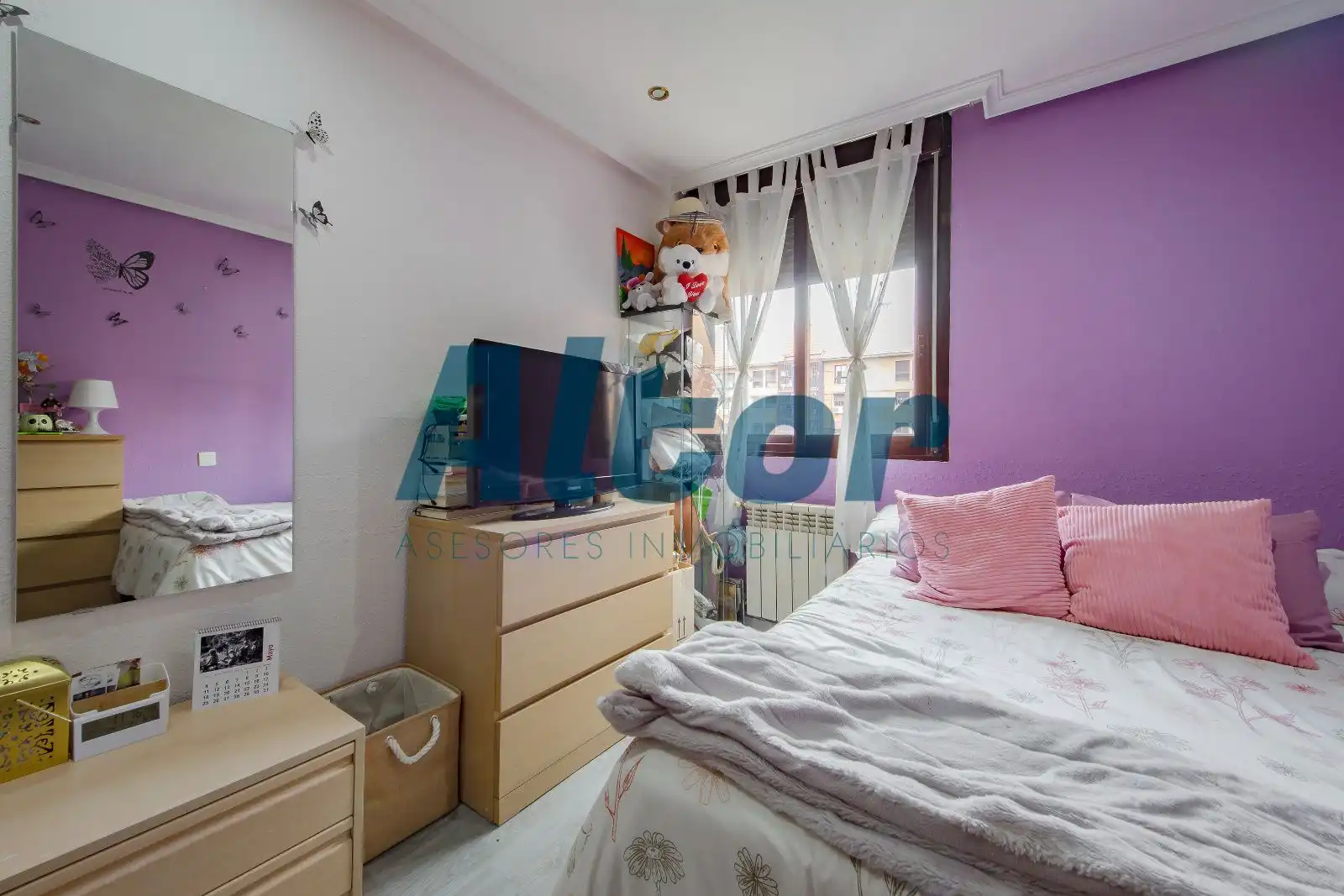 Bedroom of Flat for sale in Madrid  with Air Conditioner, Heating and Storage room