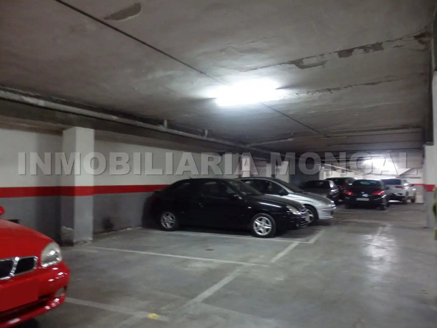 Einzelparkplatz zum Verkauf in Carrer Victòria 35, imagen 4