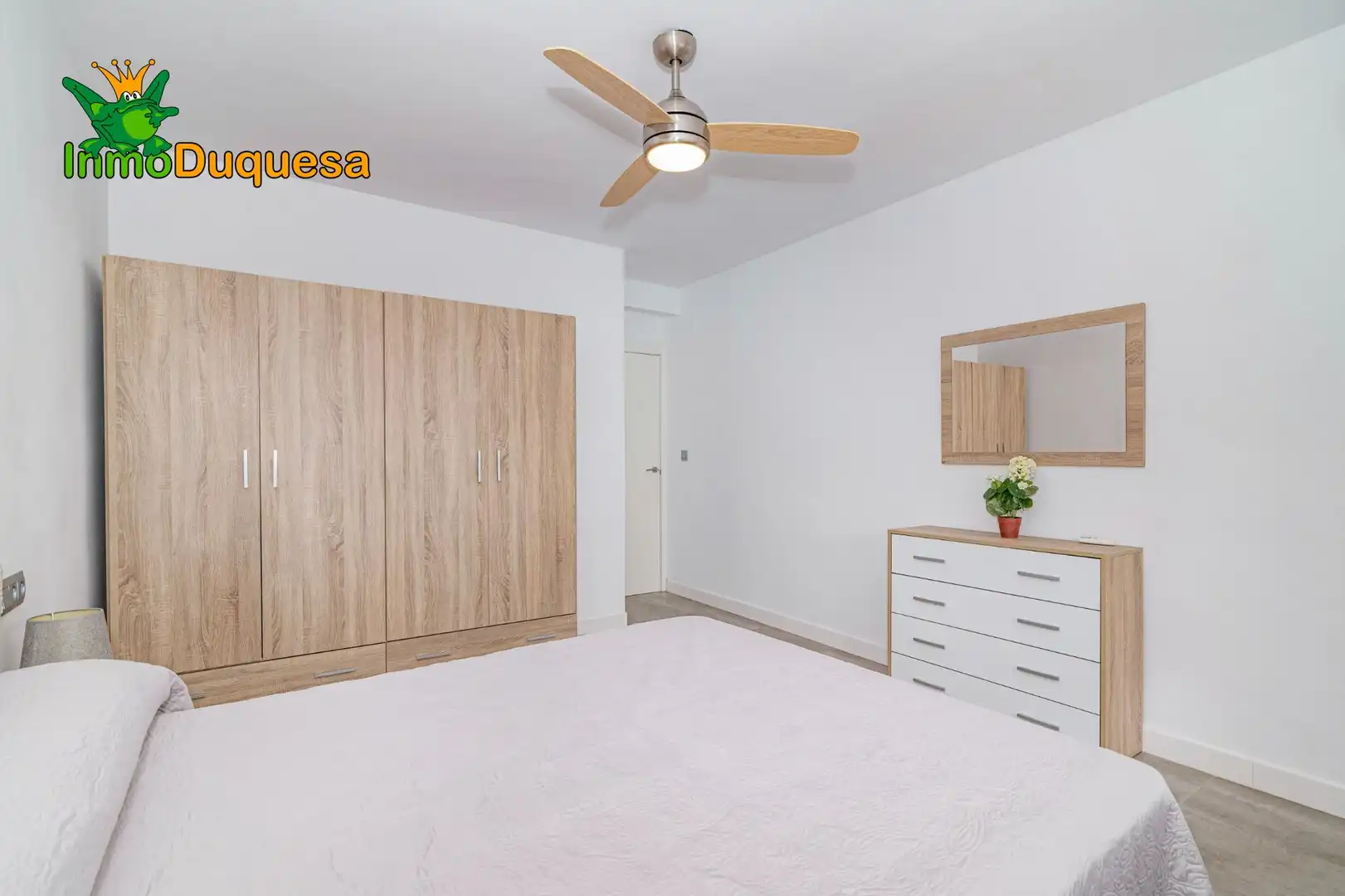 Habitación de Piso en venta en Granada con Aire acondicionado, Calefacción y Terraza