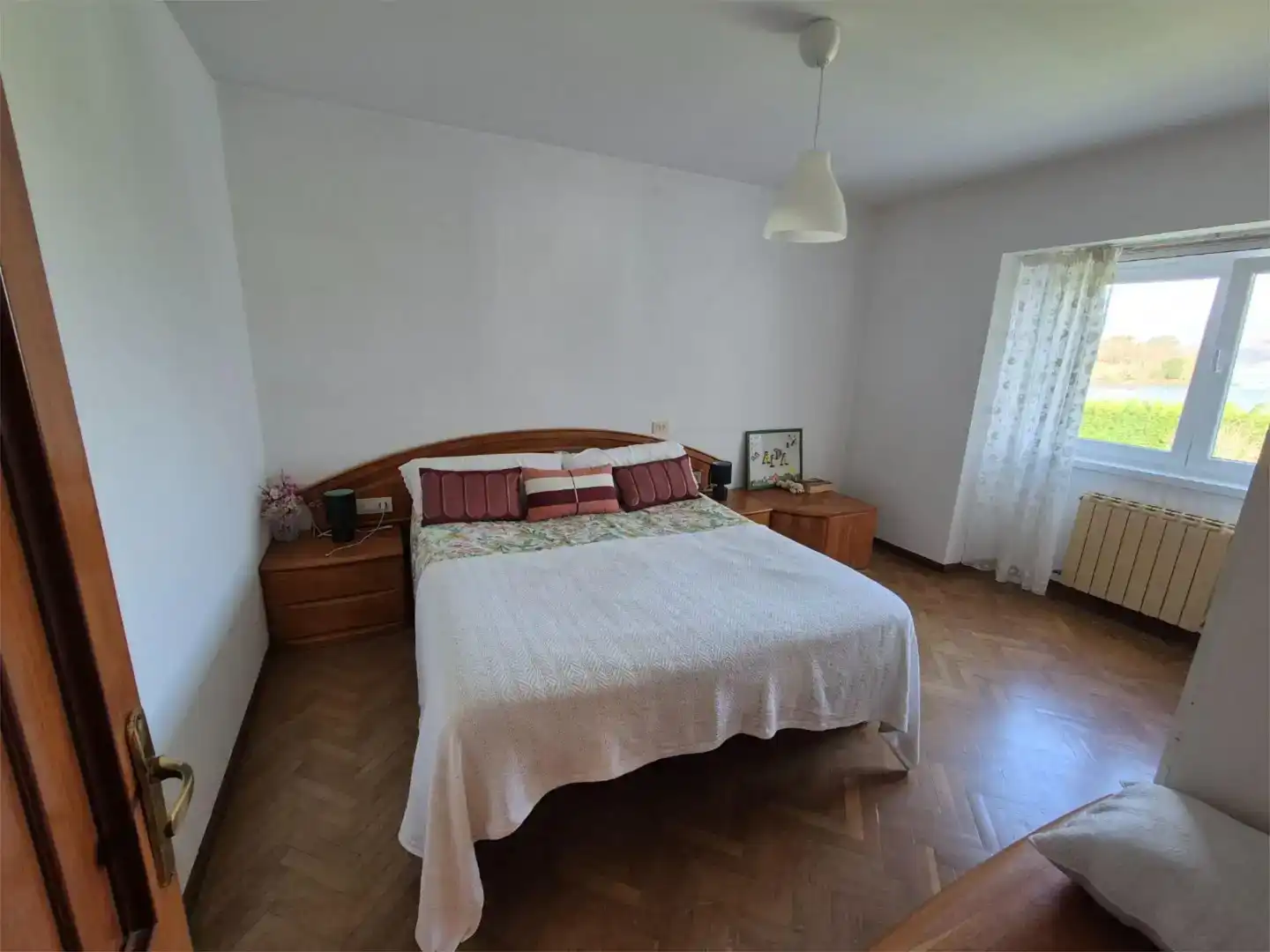 Dormitori de Casa o xalet en venda en Cabana de Bergantiños amb Jardí privat, Parquet i Traster