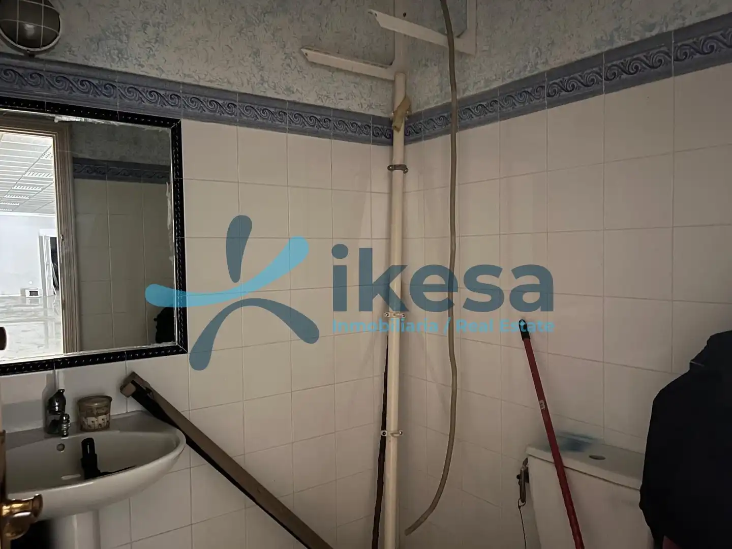 Geschaftsraum zum Verkauf in Utrera