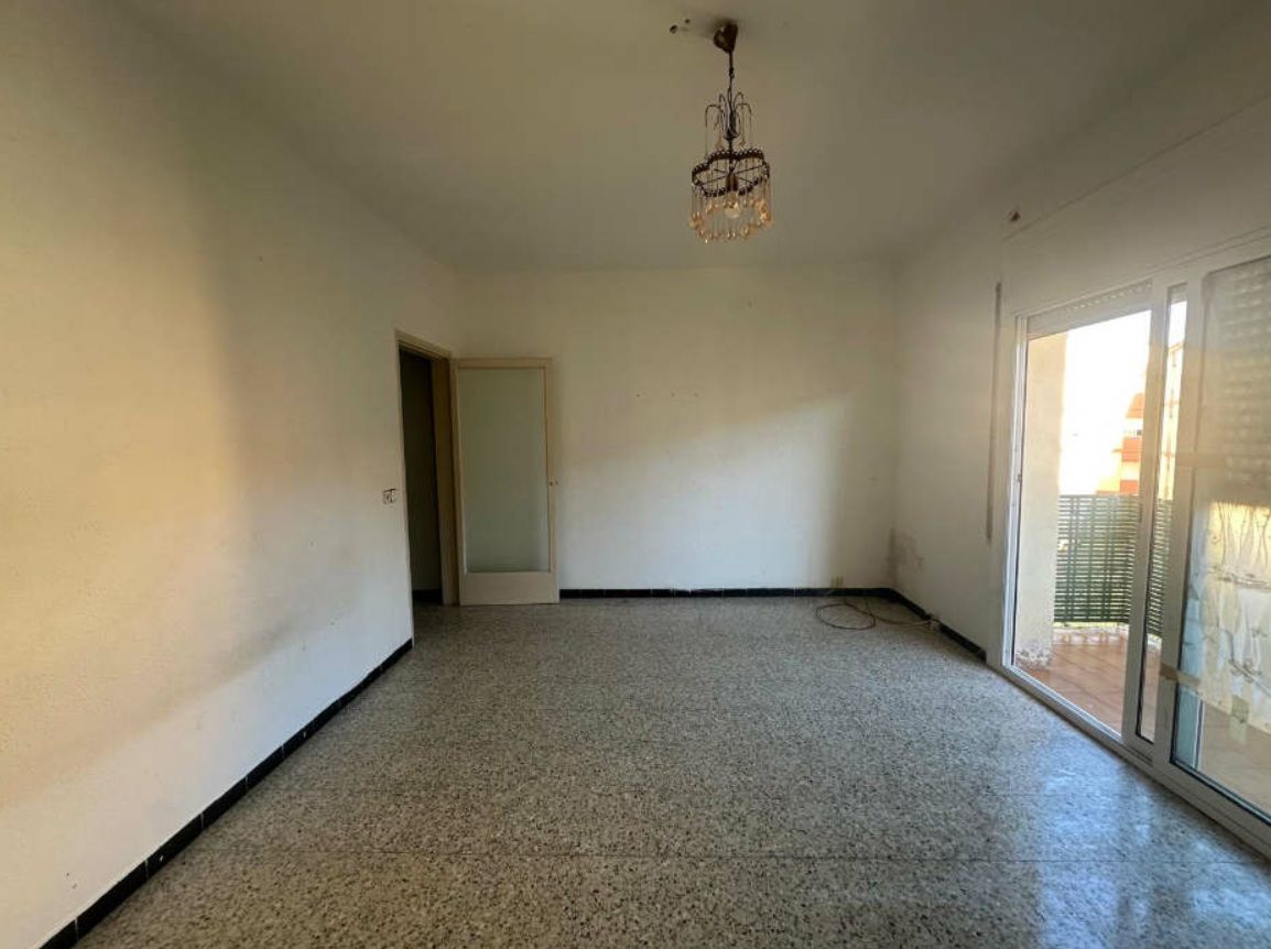 Living room of Flat for sale in Figueres