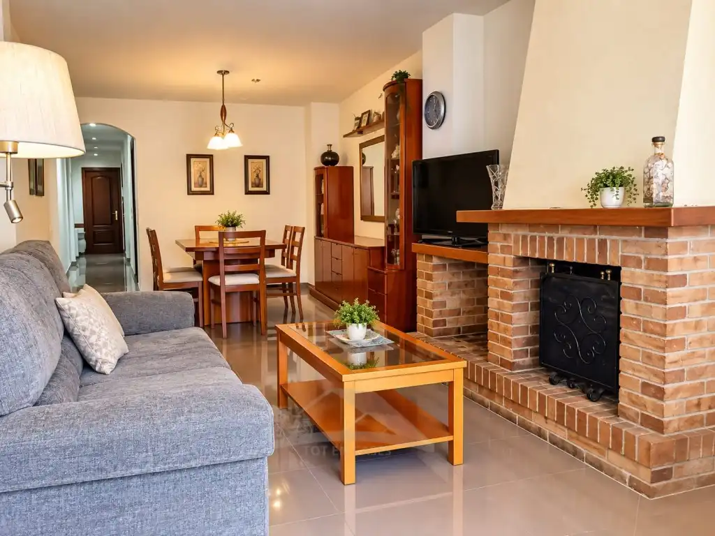 Flat with terrace for sale in Sort