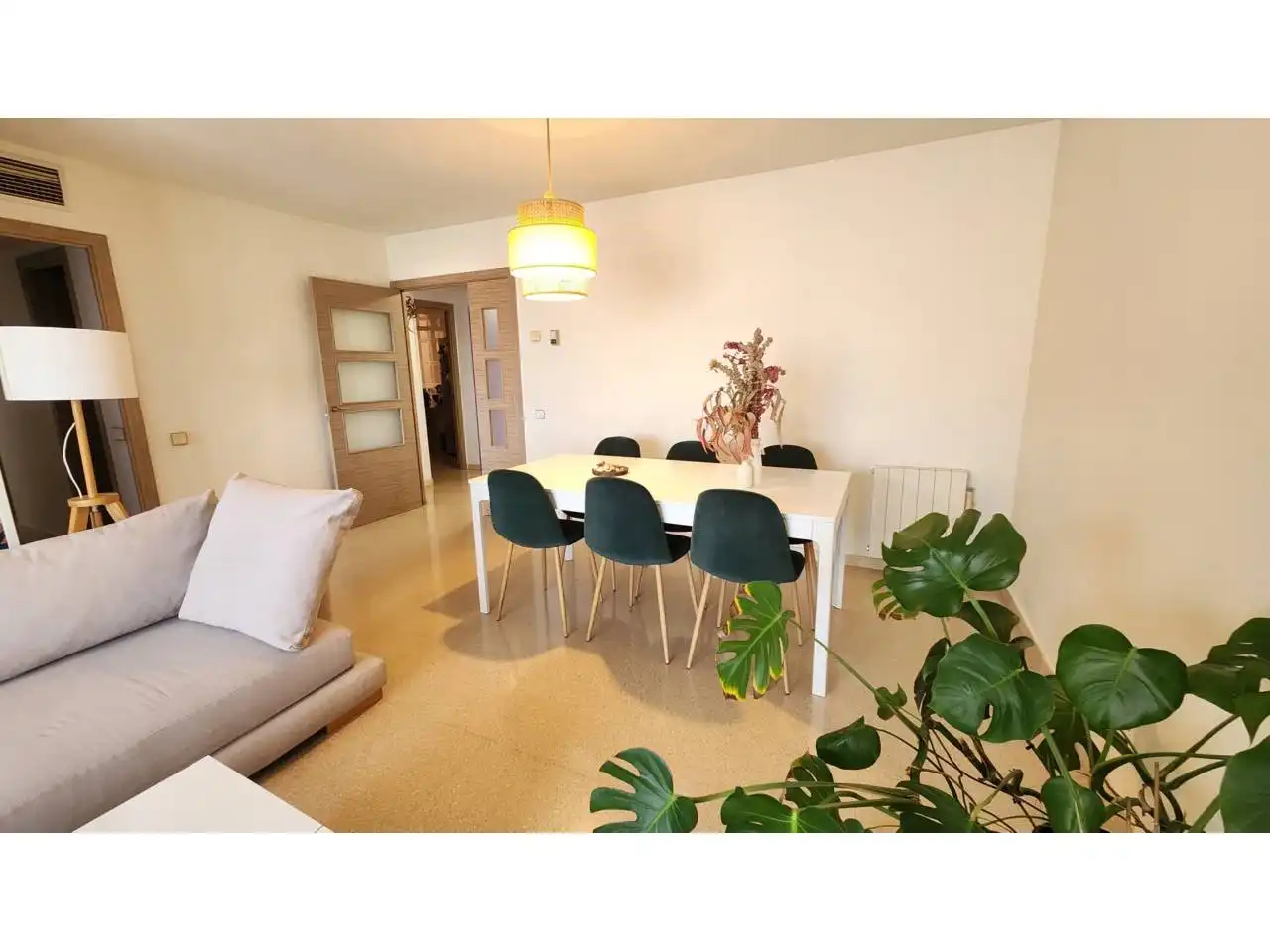 Comedor de Piso en venta en Terrassa con Aire acondicionado, Calefacción y Trastero