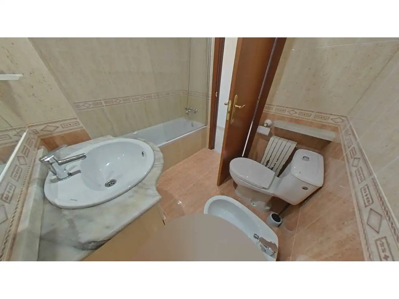 Bathroom of Flat for sale in Terrassa  with Heating