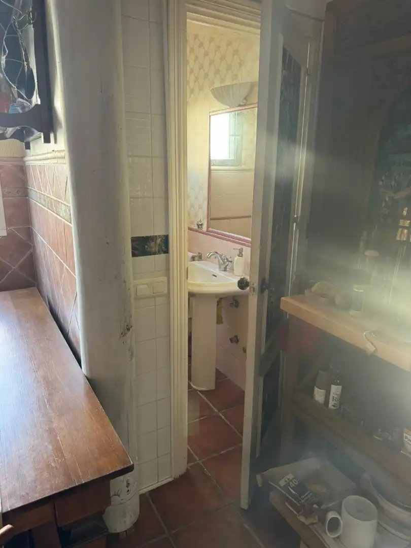 Bany de Casa adosada en venda en Casares amb Jardí privat, Terrassa i Forn